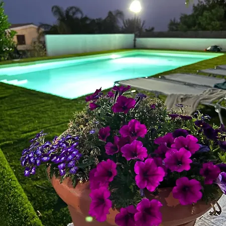 Al Luxury Aparthotel *